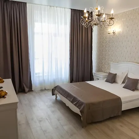 Regal Marine Penzion 3*